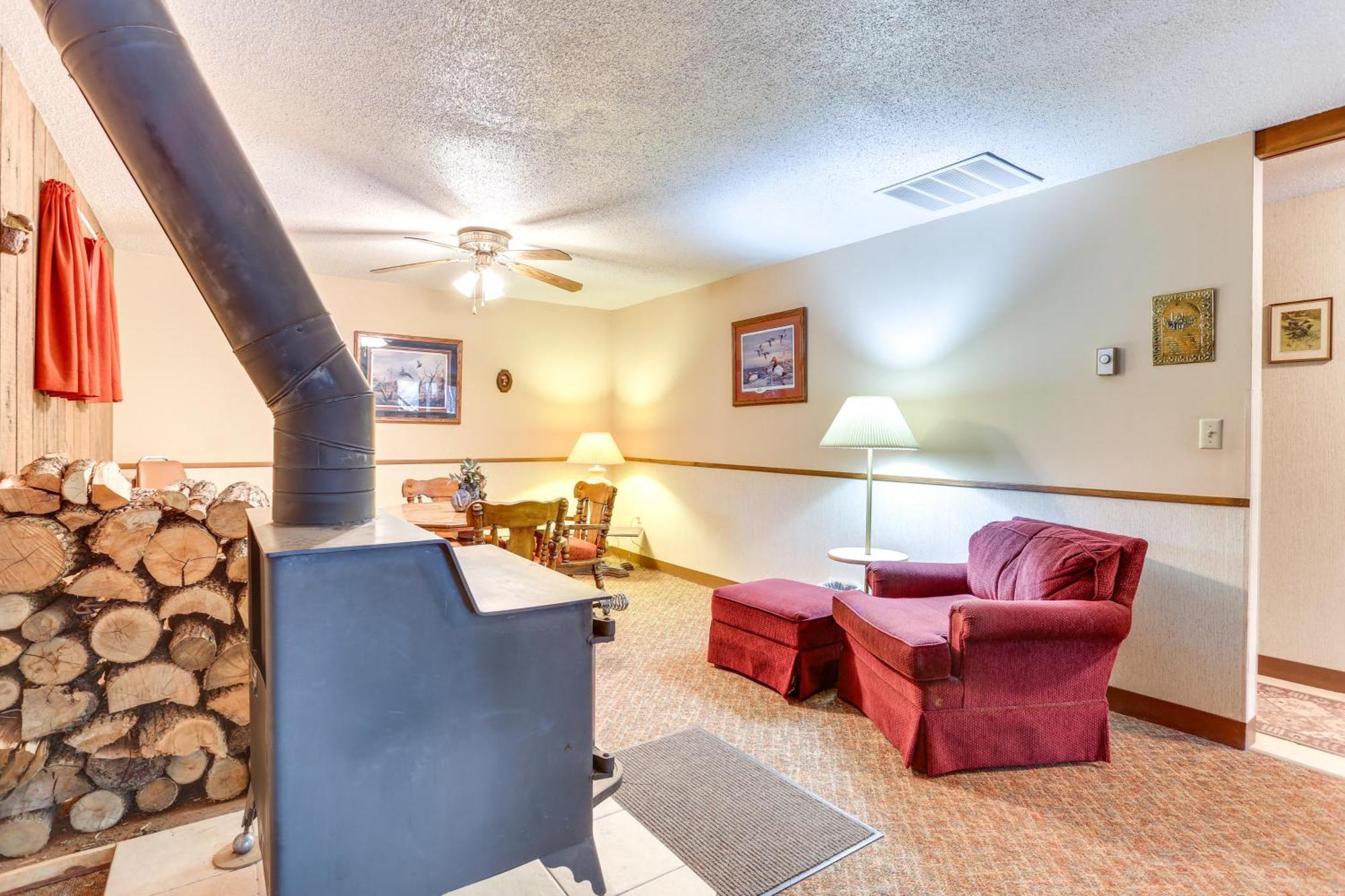 Cozy Black Hills Nature Retreat With Private Deck! Rapid City Kültér fotó